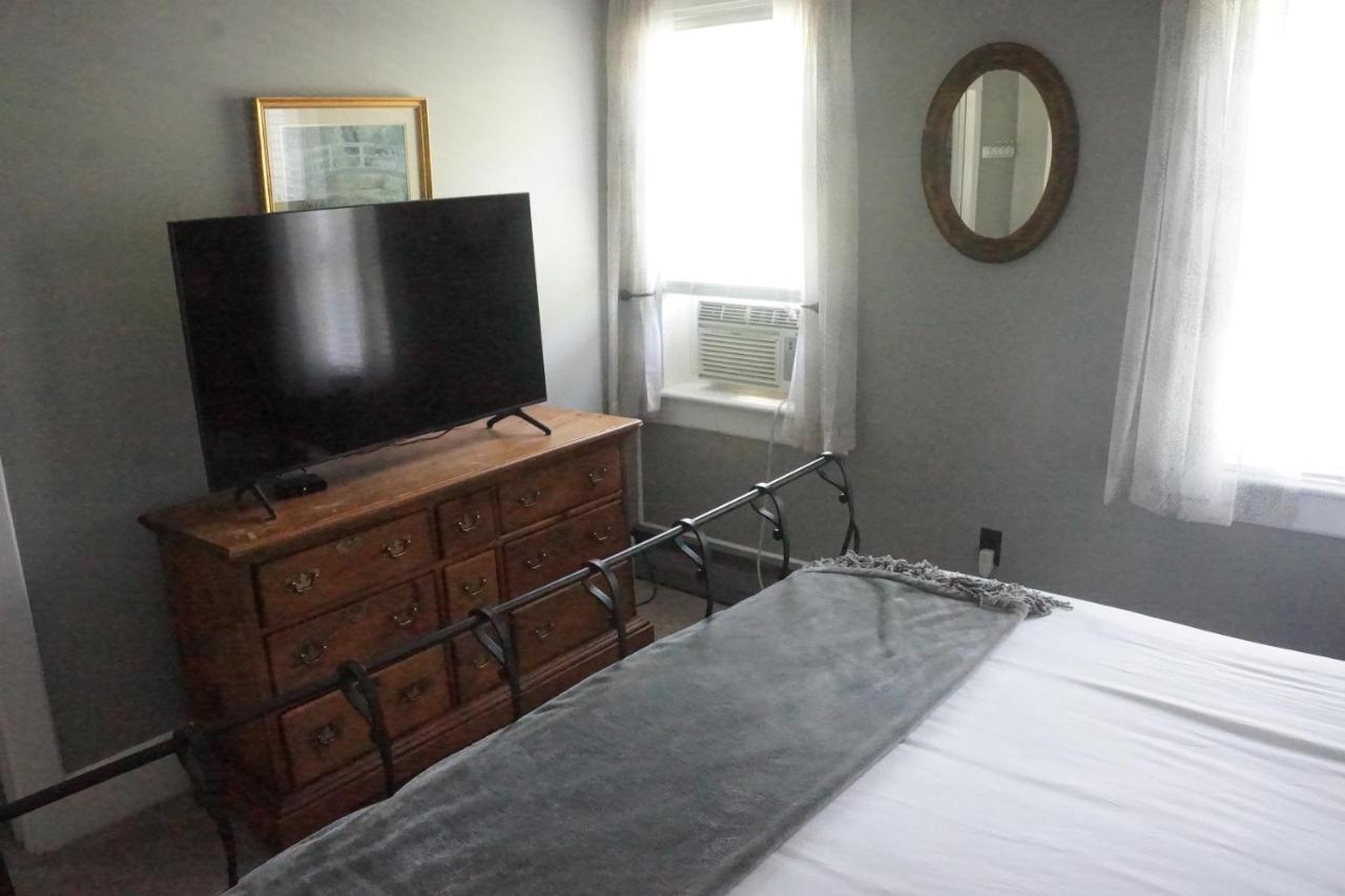 The Frogtown Inn Canadensis Екстер'єр фото