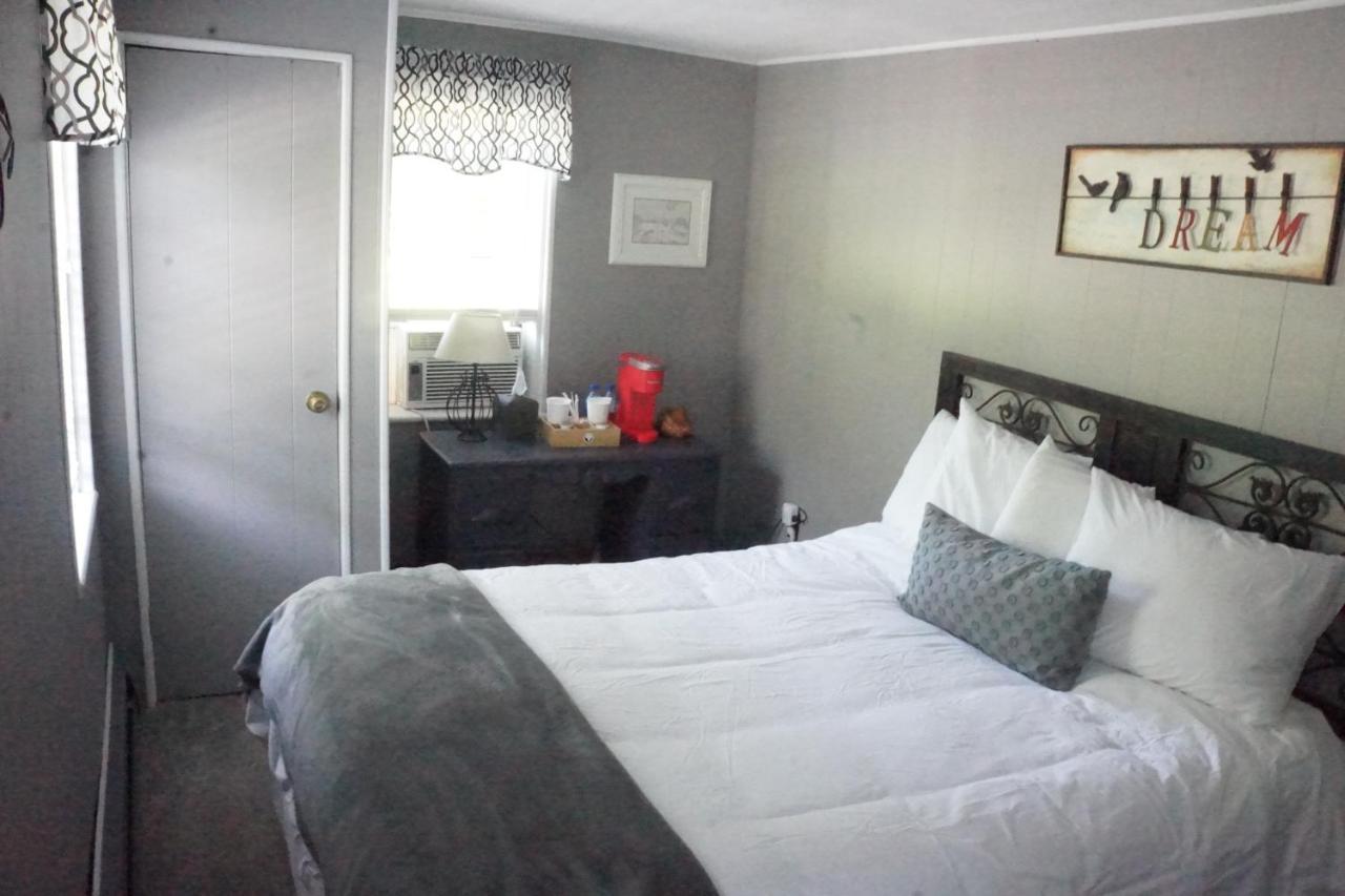 The Frogtown Inn Canadensis Екстер'єр фото