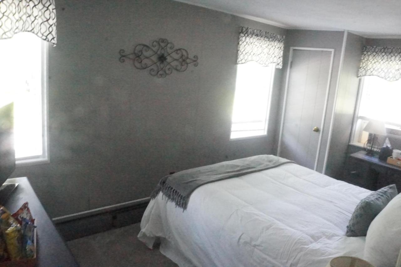 The Frogtown Inn Canadensis Екстер'єр фото
