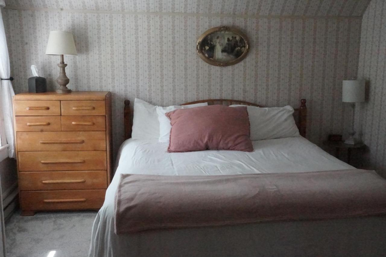 The Frogtown Inn Canadensis Екстер'єр фото