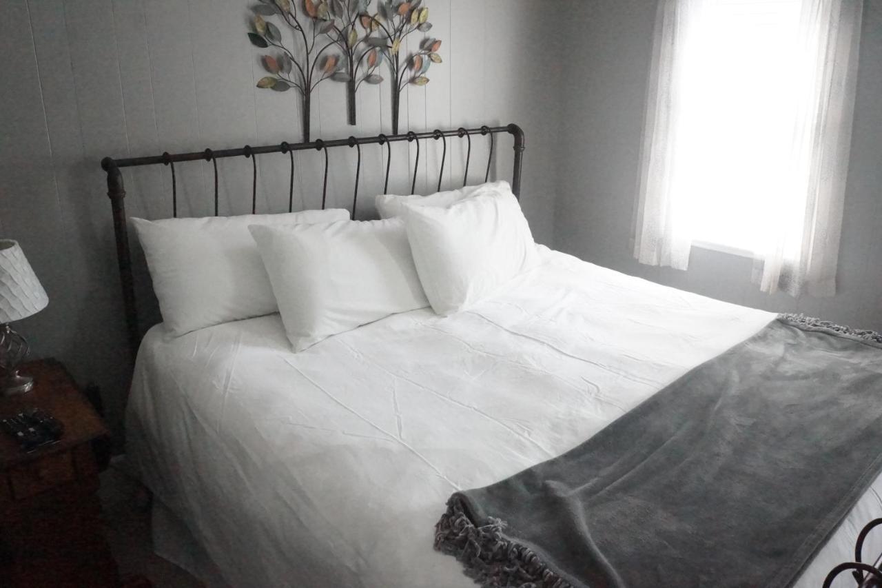 The Frogtown Inn Canadensis Екстер'єр фото