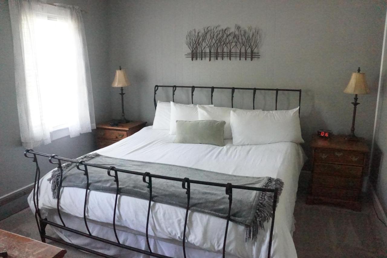The Frogtown Inn Canadensis Екстер'єр фото